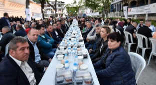 Ramazanın bereketi Osmangazi ile Balkanlar’a taştı