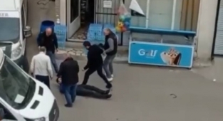Trafikte yol verme kavgası kanlı bitti