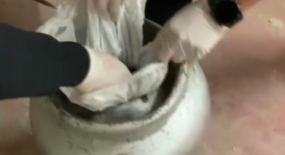 Tüp'e sakladıkları uyuşturucuyu Galya buldu