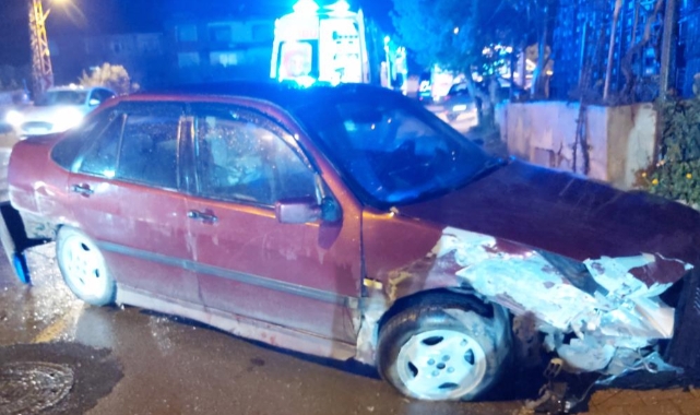 Yağmurla gelen kaza: 5 yaralı
