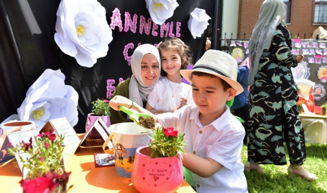Anneler ve çocukları buluştu