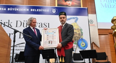 Başkan Aktaş’a fahri profesörlük