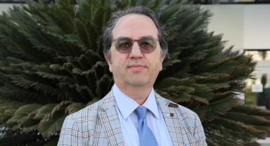 Bilim Kurulu Üyesi Prof. Dr. Şener'den Covid sonrası devam eden şikayet uyarısı