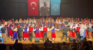 BUÜ’de Geleneksel Halk Oyunları Şenliği’nin 10.’su düzenlendi