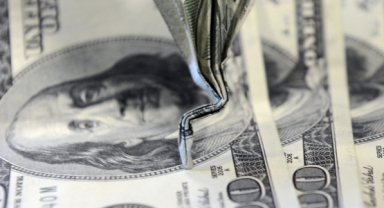 Dolar 16 Lira'yı aştı!