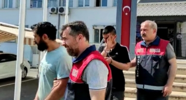 Kasa hırsızları yakayı ele verdi