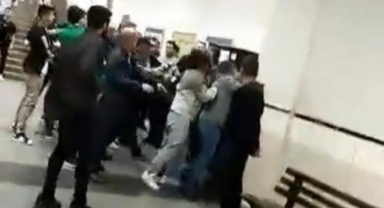 Metroda sigara içmek isteyince kavga çıktı
