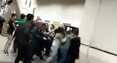 Metrodaki sigara kavgası güvenlik kamerasında