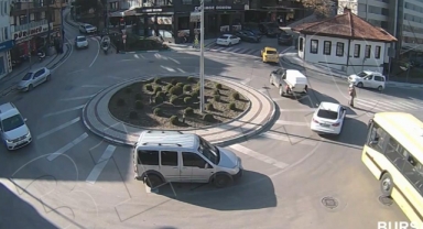 Mobese kameralarına takılan kazalar