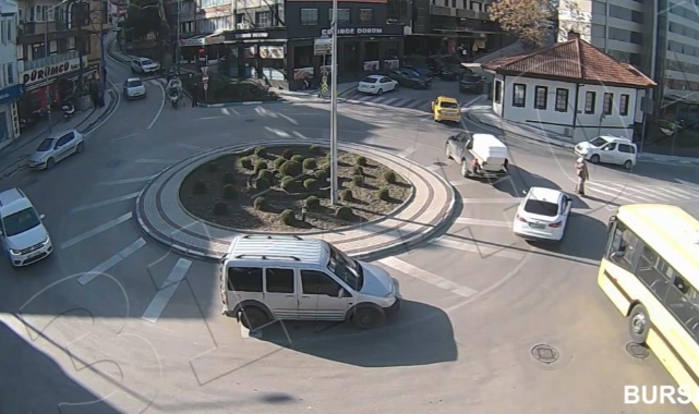 Mobese kameralarına takılan kazalar
