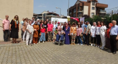 MS hastalığına farkındalık oluşturmak için fidan diktiler