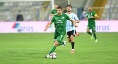 Onur Atasayar, Bursaspor’a veda etti