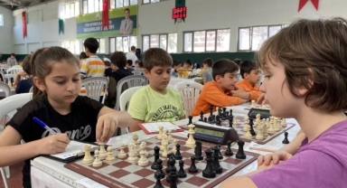 Satranç tutkunları Osmangazi’de buluştu