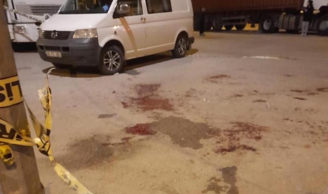 Tornavida ile dehşet saçtı : 1 ölü 2 yaralı