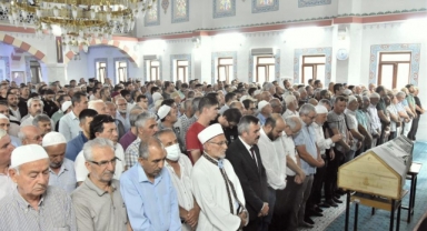 Arif Cez son yolculuğuna uğurlandı