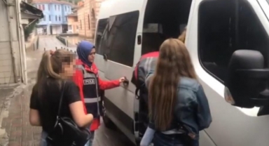Bursa'da fuhuş operasyonu: 10 gözaltı