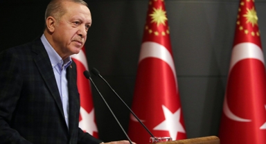 Cumhurbaşkanı Erdoğan'dan önemli mesajlar!