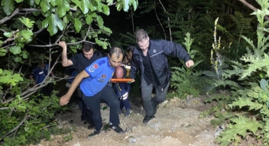 Dengesini kaybederek 10 metrelik uçurumdan düştü