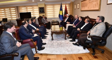 Dündar’dan Kosova’da üst düzey ziyaretler
