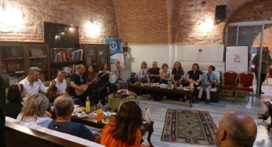 ‘Dünyanın Arkadaşları’ Kültür Akademisi’nde