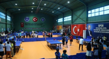 Masa Tenisi Şenliği’nde keyifli anlar