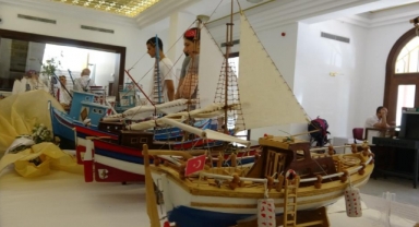 Minyatür gemiler görenleri şaşkına çevirdi