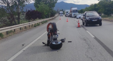 Motosiklet sürücüsü ölümden döndü