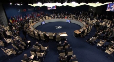 NATO Bildirisi: 'İsveç ve Finlandiya'yı ittifaka davet etme kararı aldık'