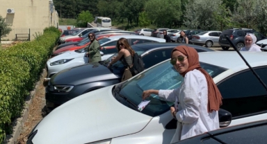 Öğrencilerden kampüsteki sürücülere ‘Güvenli Park’ bilgilendirmesi