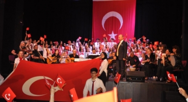 TKM’de Gençleşen Türküler rüzgârı