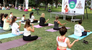 Yoga tutkunları Nilüfer’de buluştu