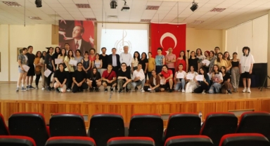 Zeki Müren Güzel Sanatlar Lisesi'ne 3 ödül