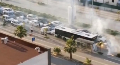 Asker uğurlarken ambulansa yol vermediler