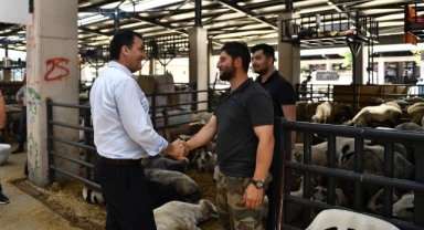 Bursa kurban pazarında hareketli günler