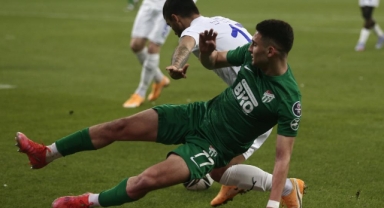 Bursaspor’da bir ayrılık daha