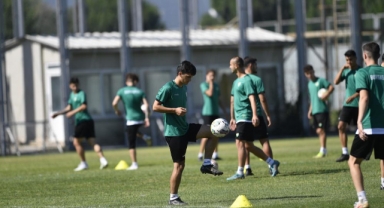 Bursaspor’da tempo artıyor