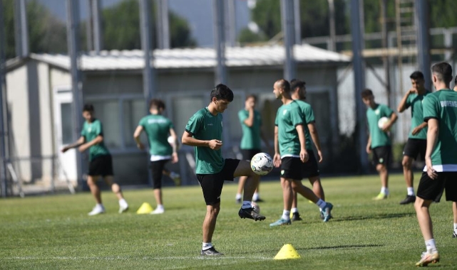 Bursaspor’da tempo artıyor
