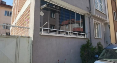 Evine girdiği kadını önce bayılttı sonra evi soydu