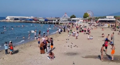 Günübirlikçiler Mudanya’da denize akın etti