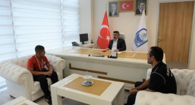 Güreş müsabakalarında 'Yıldırım' fırtınası