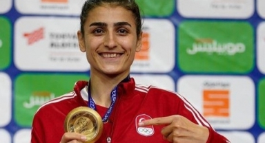 Hatice Kübra İlgün Akdeniz Oyunları şampiyonu oldu