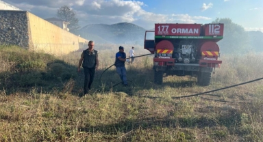 Meralık alanda çıkan yangın korkuttu