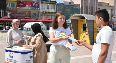 Mustafakemalpaşa’da kadına şiddete dikkat çekildi