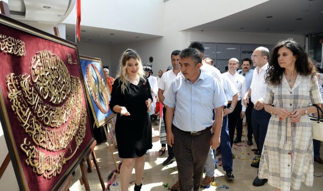Sabırla örülen tellerden şaheserler çıktı