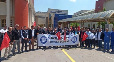 Sağlıkta şiddeti siyah önlüklerle protesto ettiler