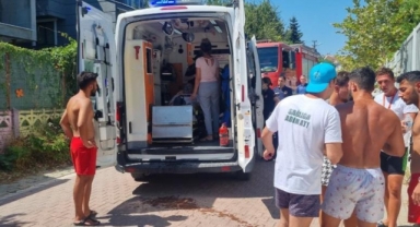 Yüzme havuzunda yangın:4 kişi dumandan etkilendi