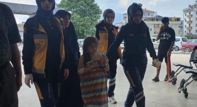 Bahçede yakılan ateşin üzerine düşen çocuk yaralandı