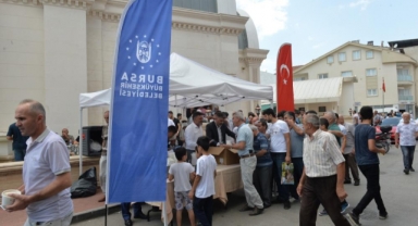 Bursa Büyükşehir’den 10 bin kişiye aşure ikramı