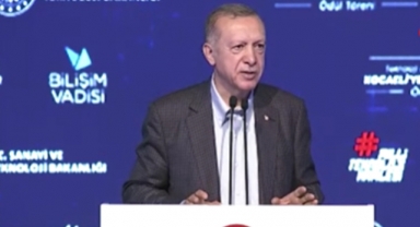 Cumhurbaşkanı Erdoğan'dan açıklamalar