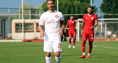 Hem sahibi hem kaptanı hem de futbolcusu